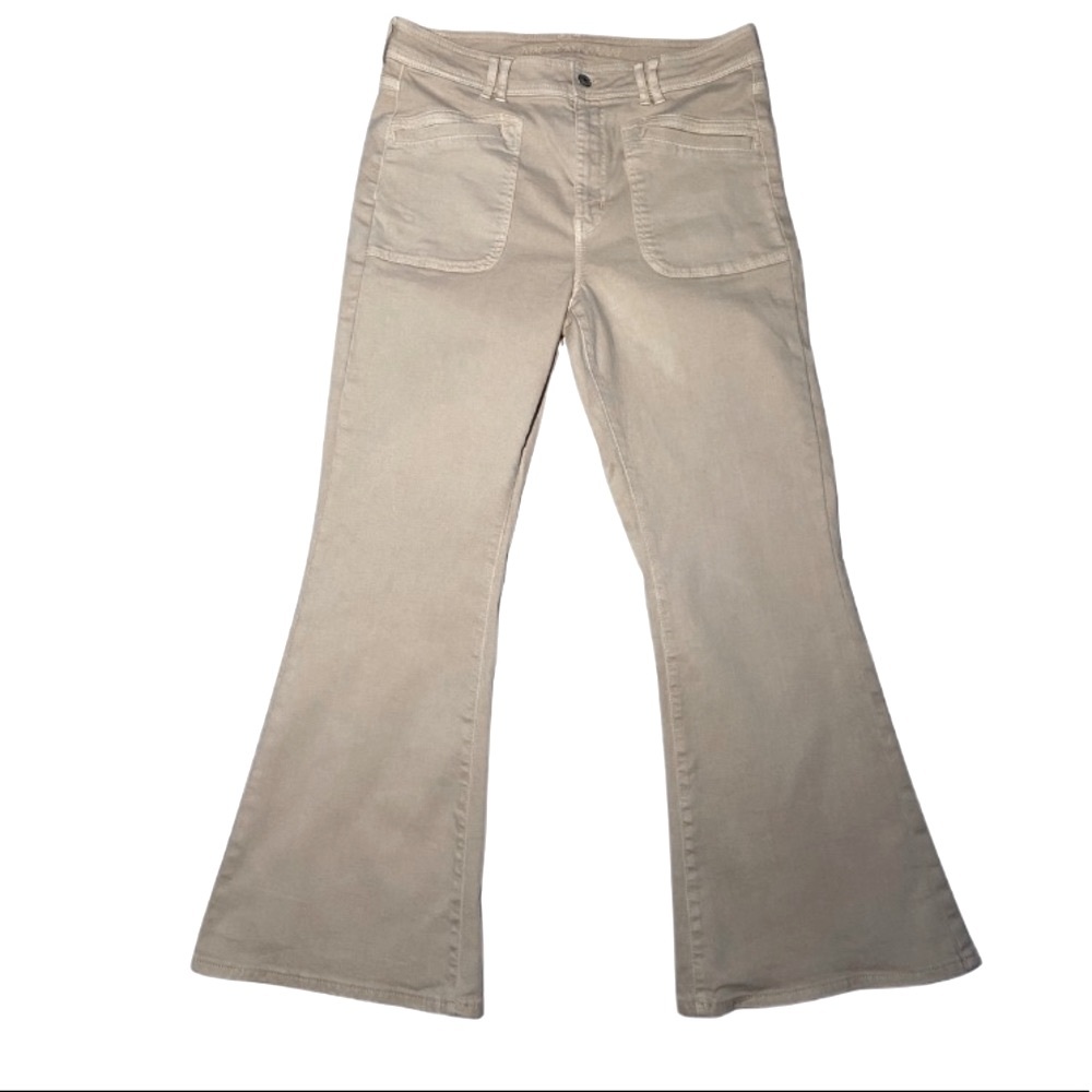 Super high rise flare American eagle jeans